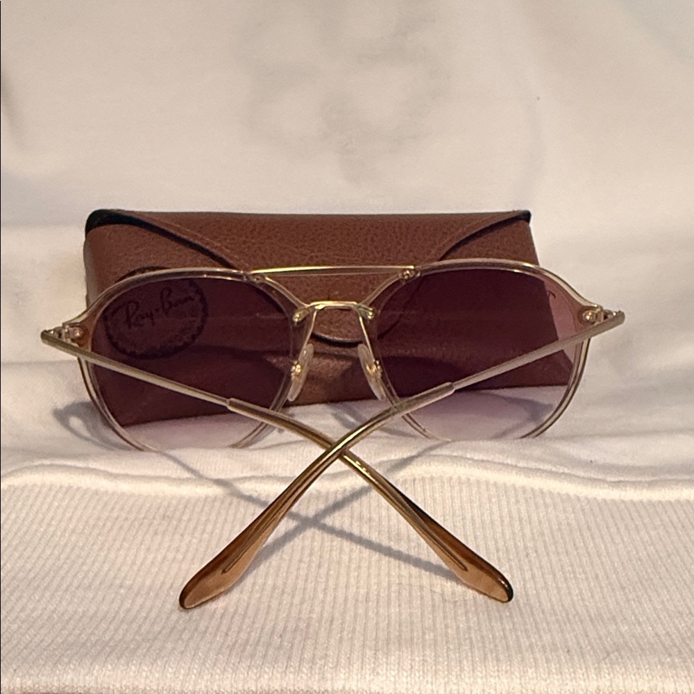 Ray-Ban Gold Frame Sunglasses with Brown/Pink Lenses - Picture 3 of 7